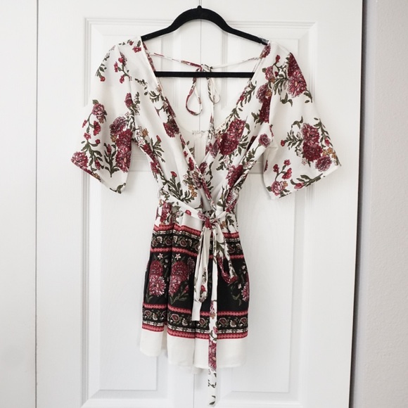 Francesca's Collections Pants - Francesca’s Miami Floral Paisley Print Romper